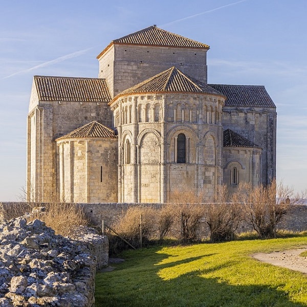 talmont sur gironde road trip van away aquitaine