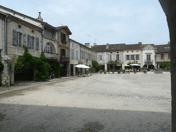 labastude d armagnac circuit road trip en van et camping car van away les landes gironde