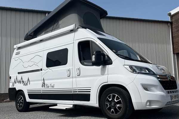 BURSTNER C600 Campeo Black Forest – 58500€ -NANTES GUERANDE