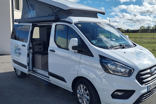 Ford Burstner Copa 530 4pl. Boite Auto 150cv douche + WC 2023