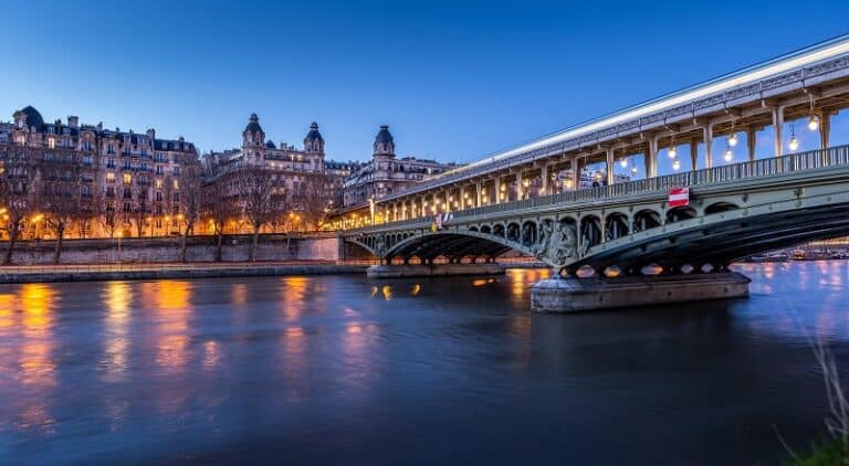agence location van aménagé paris