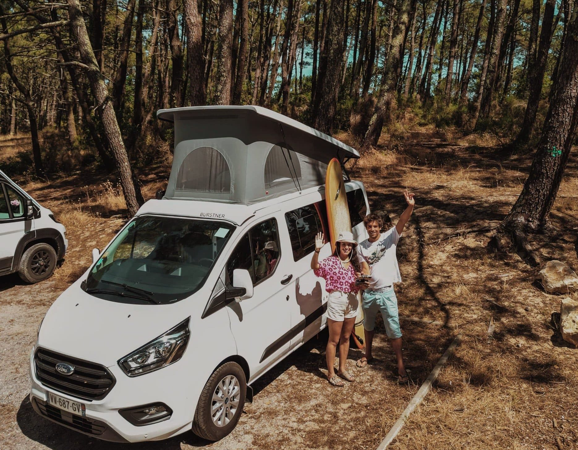 emma tournier copa van amenage surf foret ete (1)