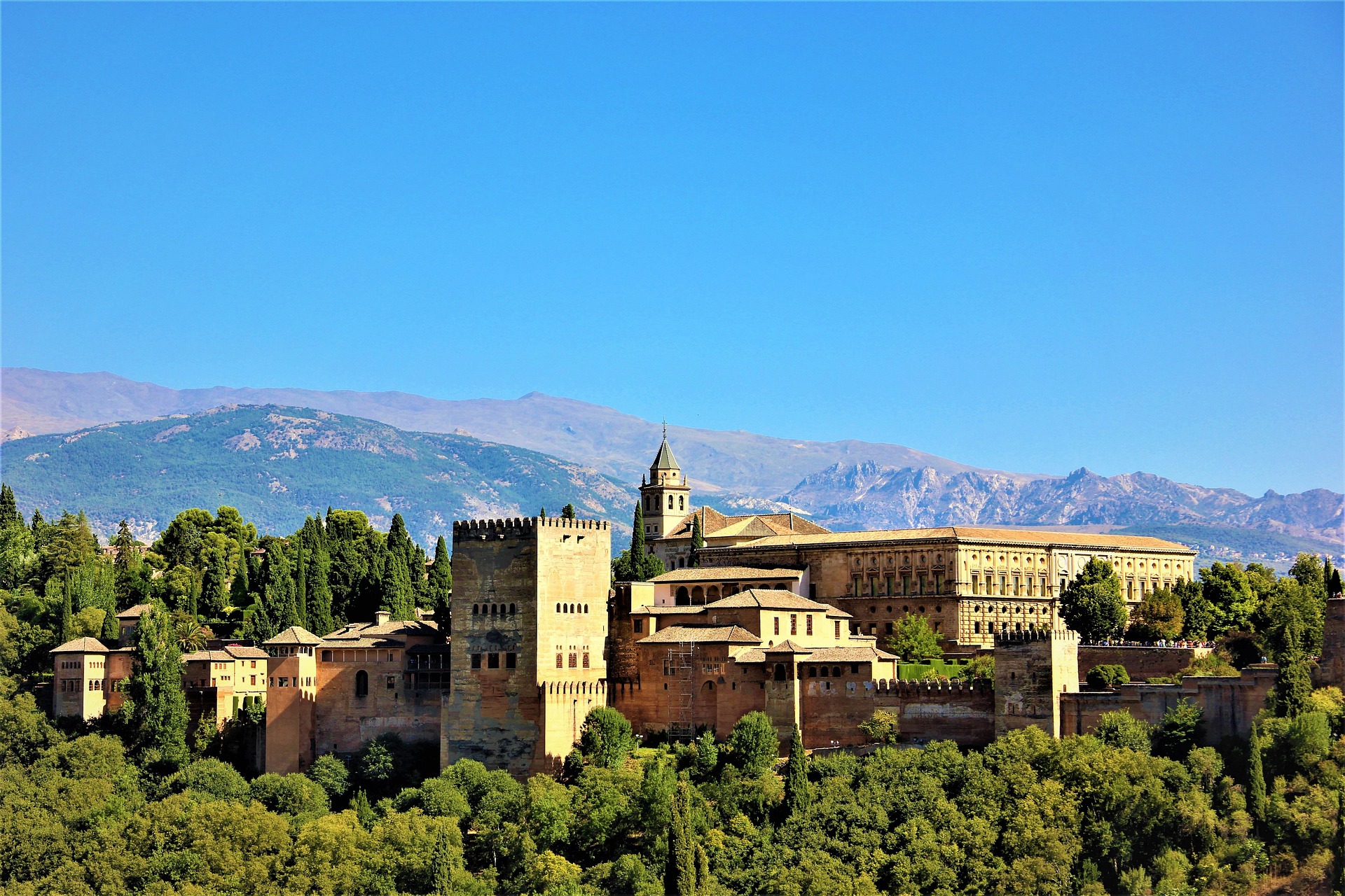 lusiasmile castle 6604644 1920