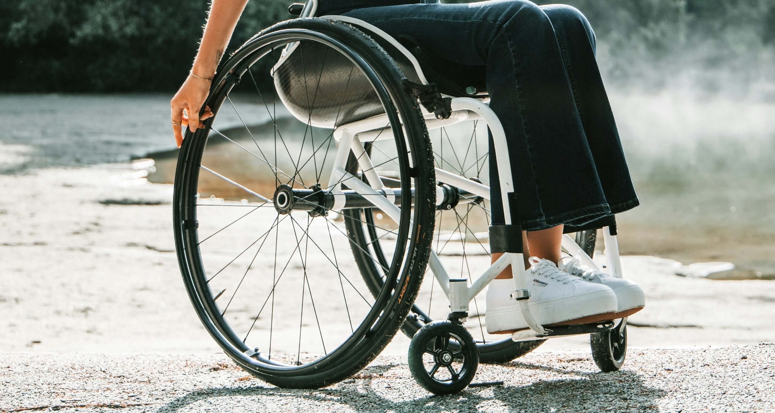personne mobilite reduite fauteuil