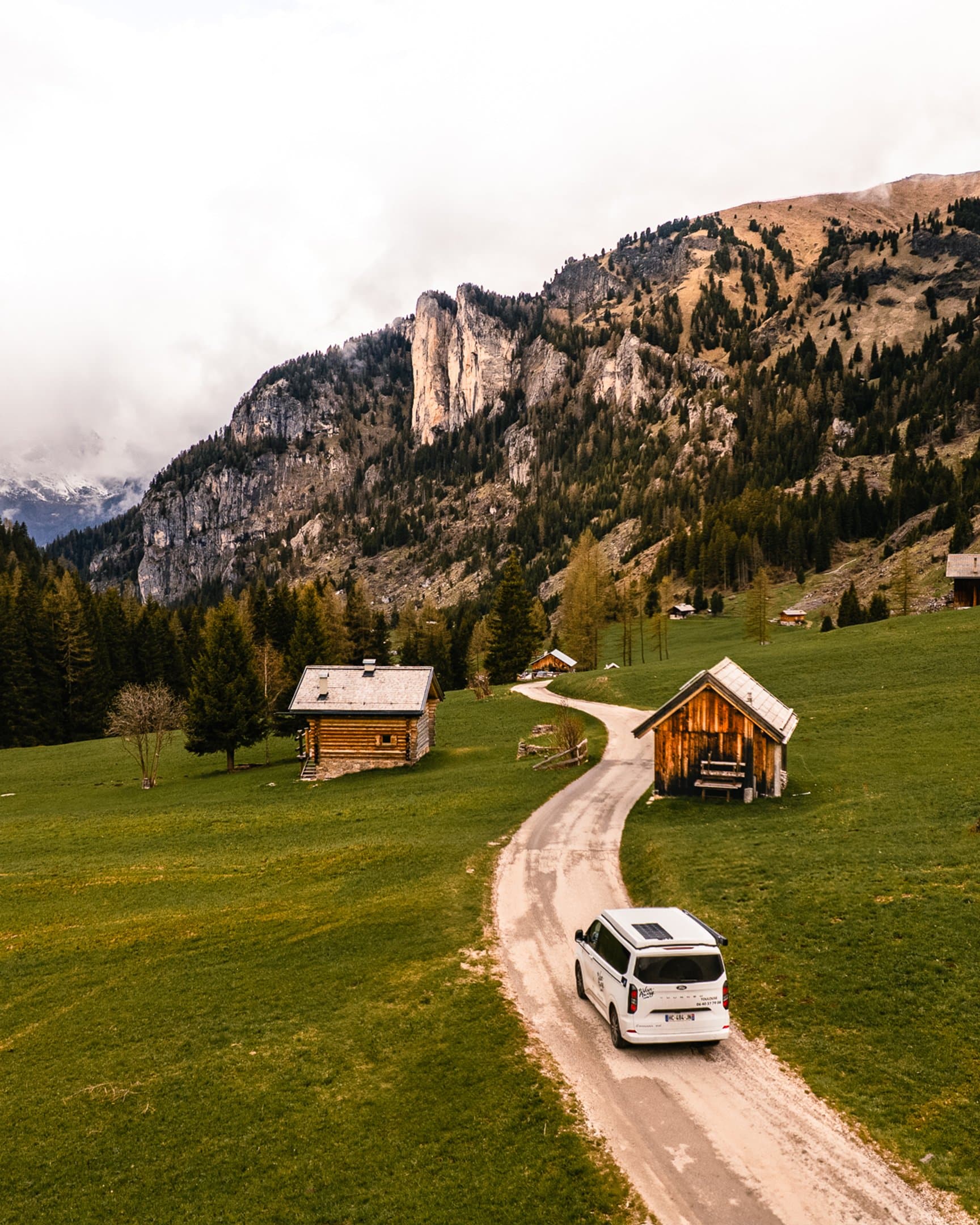 romain brunet panama van route montagne paysage nature