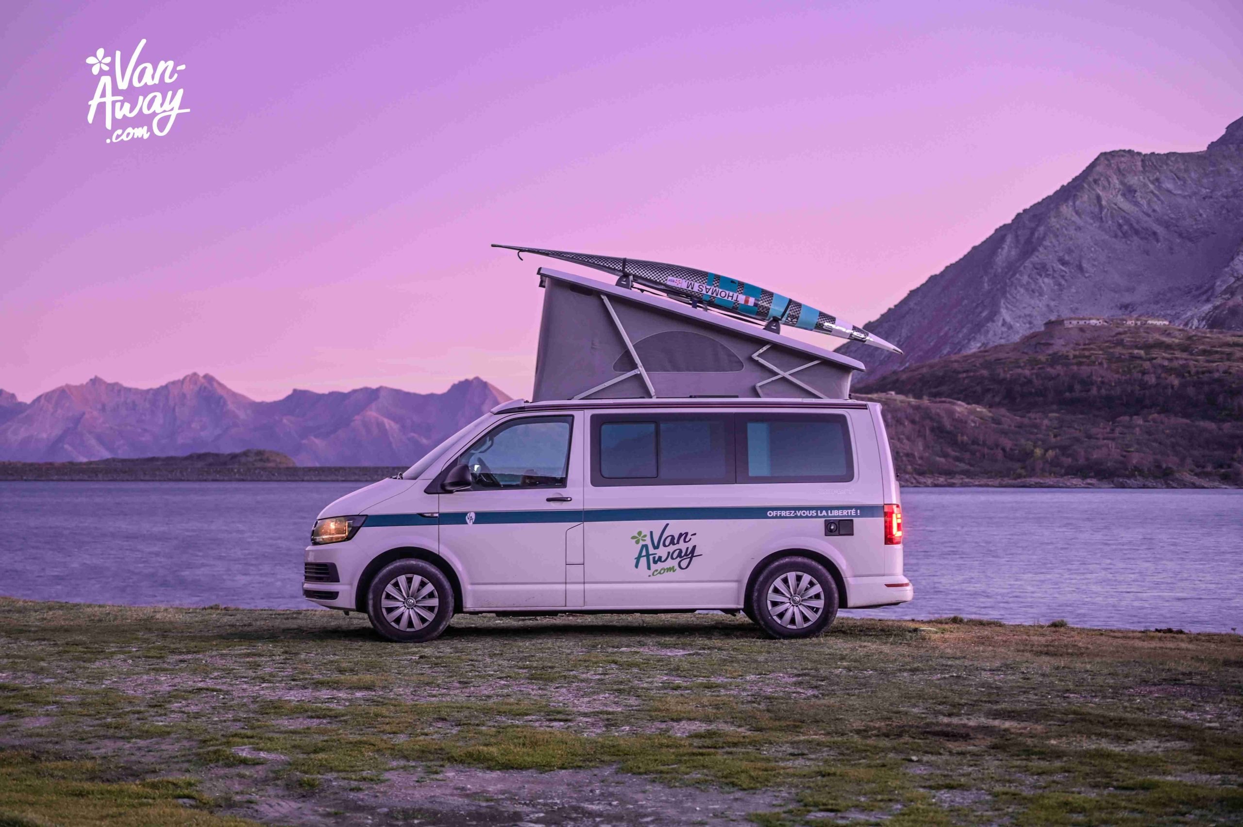 van away lac montagne