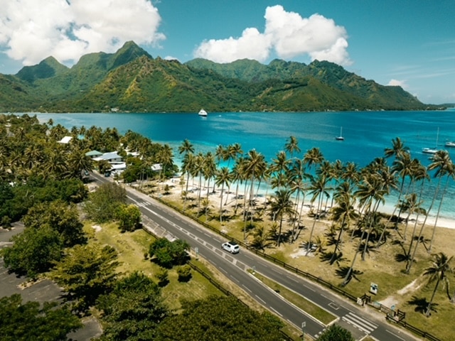 van amenage littoral tahiti montagnes plages